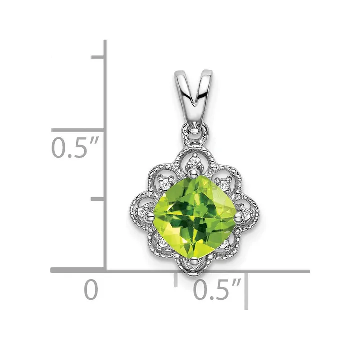 Qgold Necklaces 14k White Gold Peridot and Diamond Scalloped Pendant 115 grams Qgold Necklaces 14k White Gold Peridot and Diamond Scalloped Pendant 115 grams
