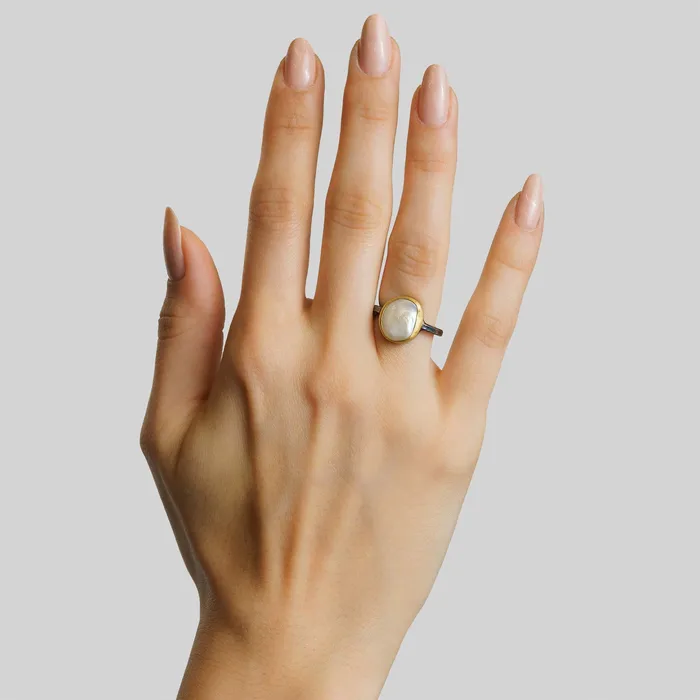 Rings Lika Behar Lika Behar Keski Pearl 24kt Bezel Ring