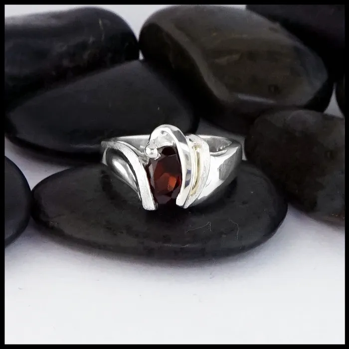 Sterling Silver Ring with Garnet Tom Carter Rings